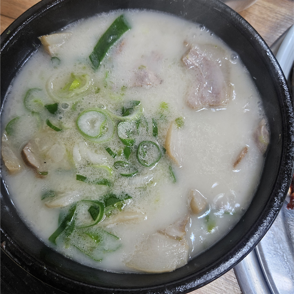장수돼지국밥 사진 5