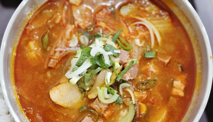  목동 파라곤 지하 숨은 맛집｜일주일에 한 번은 생각나는  ‘신선한식' 애호박국밥