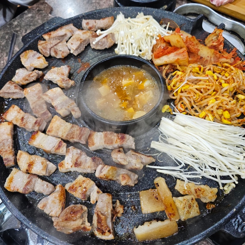[천안 두정동] 두정동고기집추천 꽃돼지삼겹살 두정점