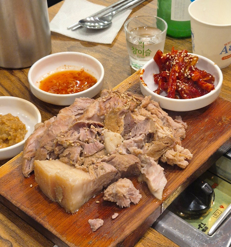  서울 영등포구청 '구석집' 소곱창전골 맛집! 진한 추어탕처럼 걸쭉하고 구수한 깊은 맛, 부드러운 돔베고기