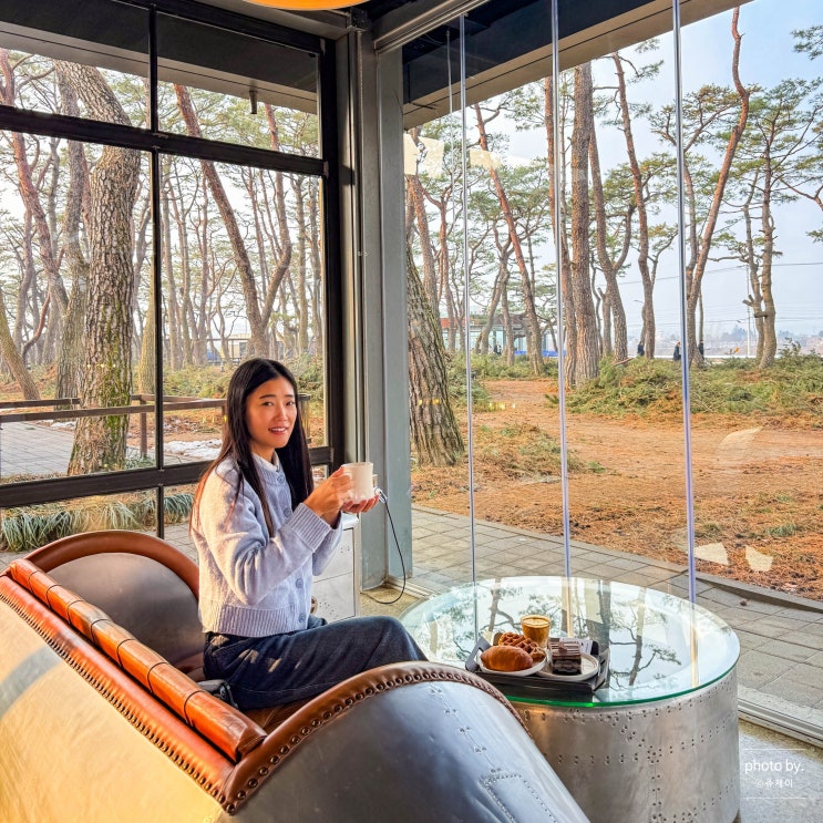  춘천 소양강 카페 조용한 소울로스터리 소나무 숲 춘천 카페