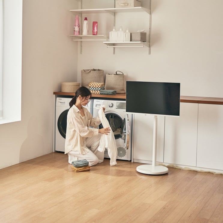  와이드무빙뷰 화이트에디션 삼탠바이미V3 셋트 QLED 43인치 UHD 4K 스마트 TV 사용 후기 - 가격 대비 성능 분석