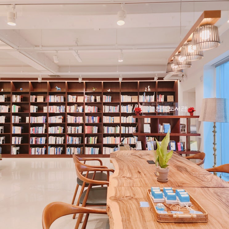  동문헌책 도서관 전북 여행 전주 한옥마을 가볼만한 곳
