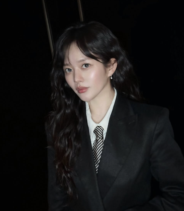 '송혜교 아역' 지운 정지소, 성형일까 변신일까 프로필 나이 & 나이키 에어포스 1 07