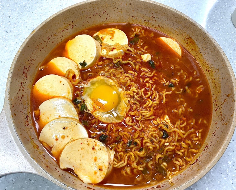 해장으로 좋은 순두부 열라면 2인분 레시피