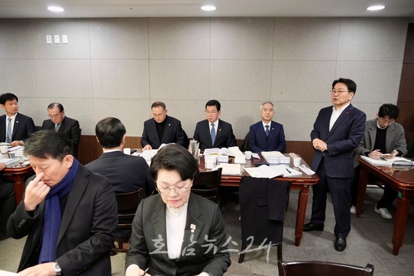 강기정 시장-김영록 지사-지역 국회의원 전원 행정통합 특별법 주요쟁점·일정 등 집중 논의