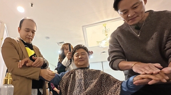   김광규 오열 사태! 이서진 앞에서도 참지 못한 눈물... "병원비 없을 때 가장 서러웠다"