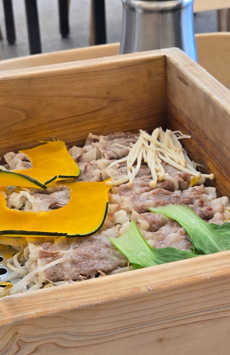  곤지암리조트 스키장 맛집 추천 : 편편집 광주초월역점 (가성비 샤브샤브와 편백찜)