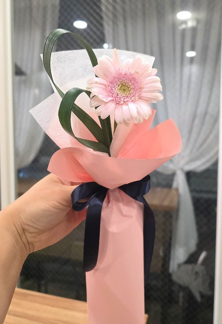 꽃 한 송이 포장법 초보도 가능한 셀프 꽃다발 만들기 재료와 순서
