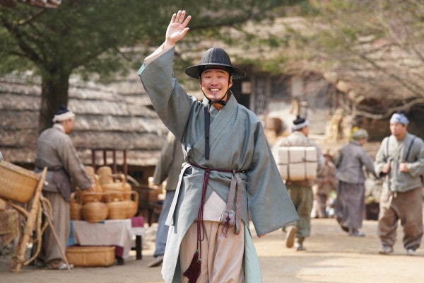 안재홍, 자신을 지워버리는 배우｜차기작 〈손 없는 날〉까지