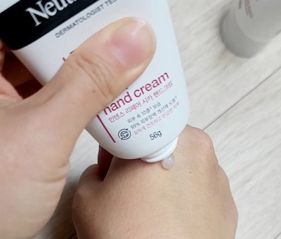 뉴트로지나 핸드크림, 풋크림 세트 후기
