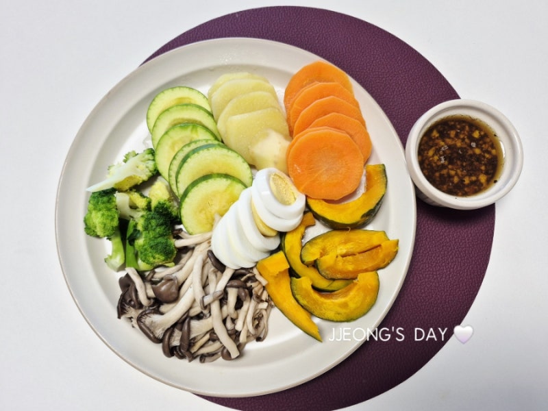 진서연 야채찜 만들기, 진서연 전자렌지 야채찜, 야채찜 들기름소스 레시피, 다이어트 야채....