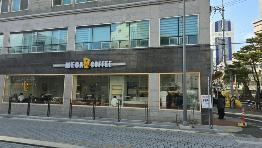 메가MGC커피 대전선병원점 사진 4