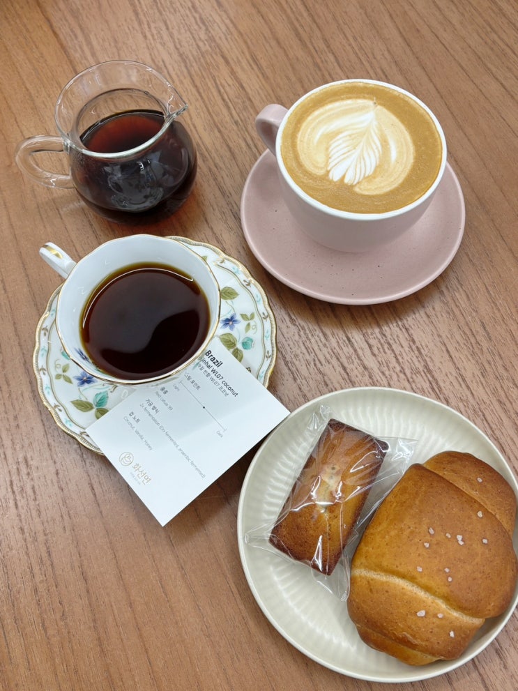  조용히 머물기 좋은 성내동 숨은 커피맛집 강동구청카페 화선연