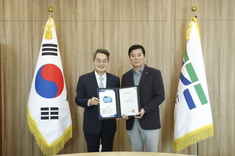 김동연 경기도지사, 임기 후반 ‘민생·소통’ 승부수… 강동구 수원도시공사 이사 “경기....