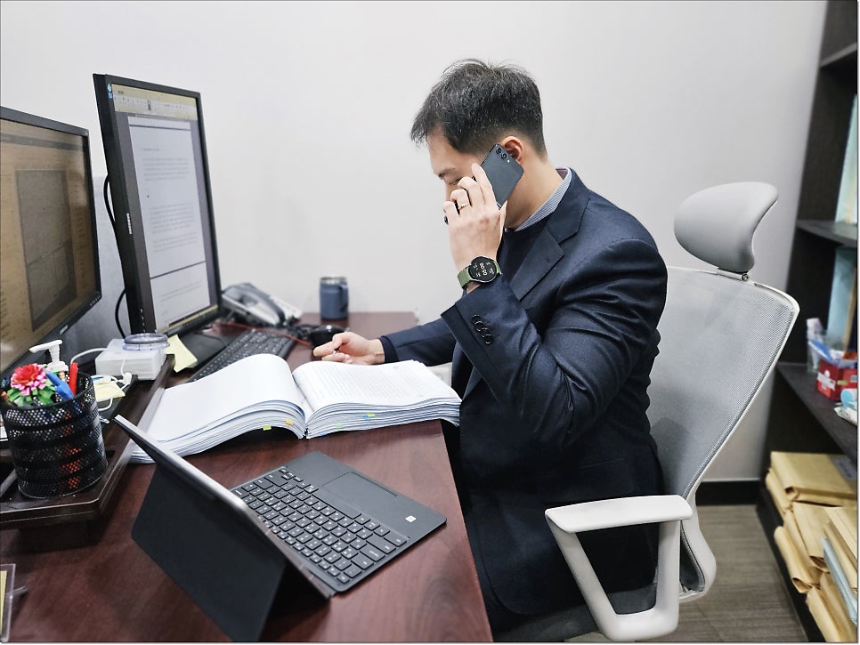성범죄 변호사 선임 비용 보다 중요한 이것 관련 사진