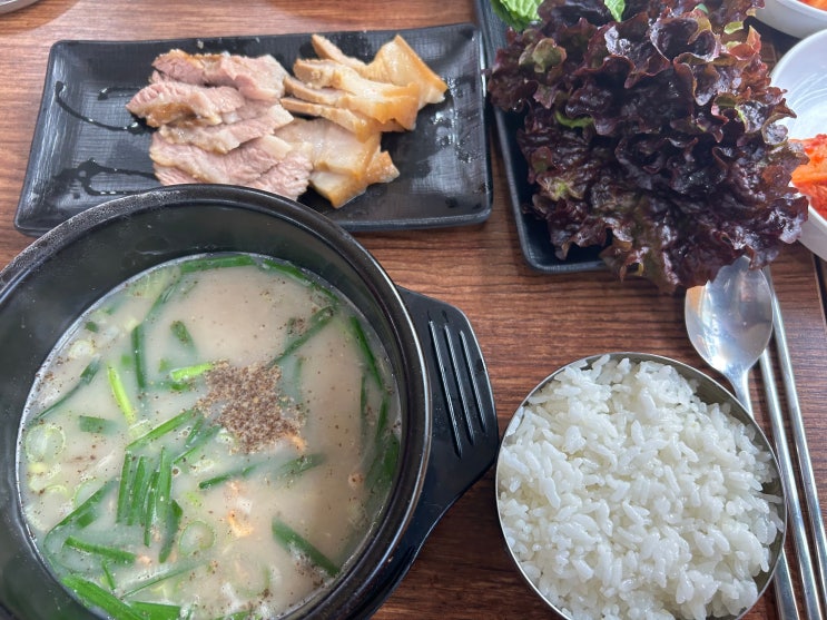  순대국에 머리고기 수육까지, 만원의 행복 고려대학교 맛집 <장터막창순대국밥>