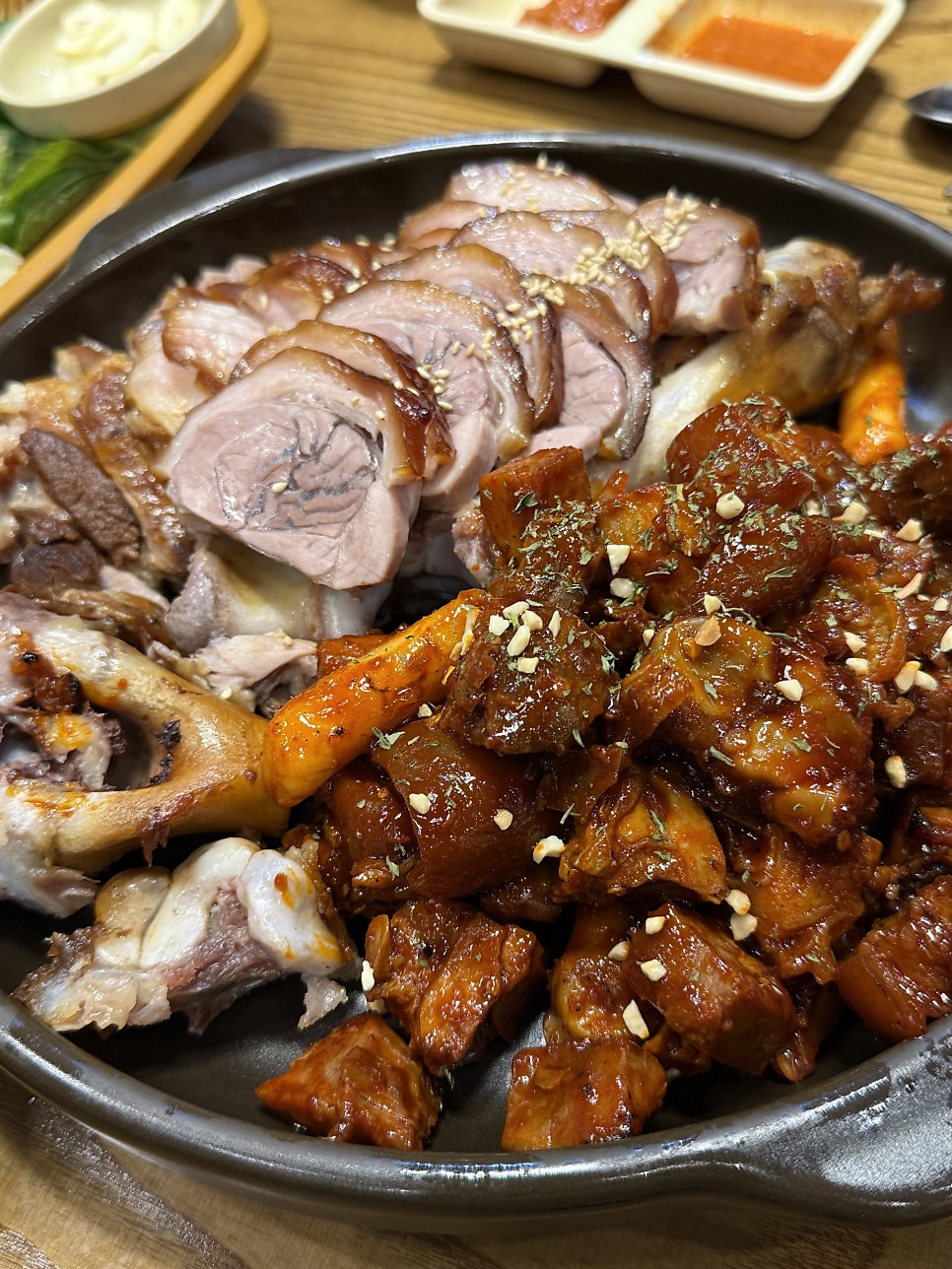 족발야시장 덕계역점 사진 2