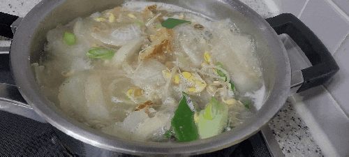 황태 콩나물국 시원하게 끓이는 방법(소금간만)