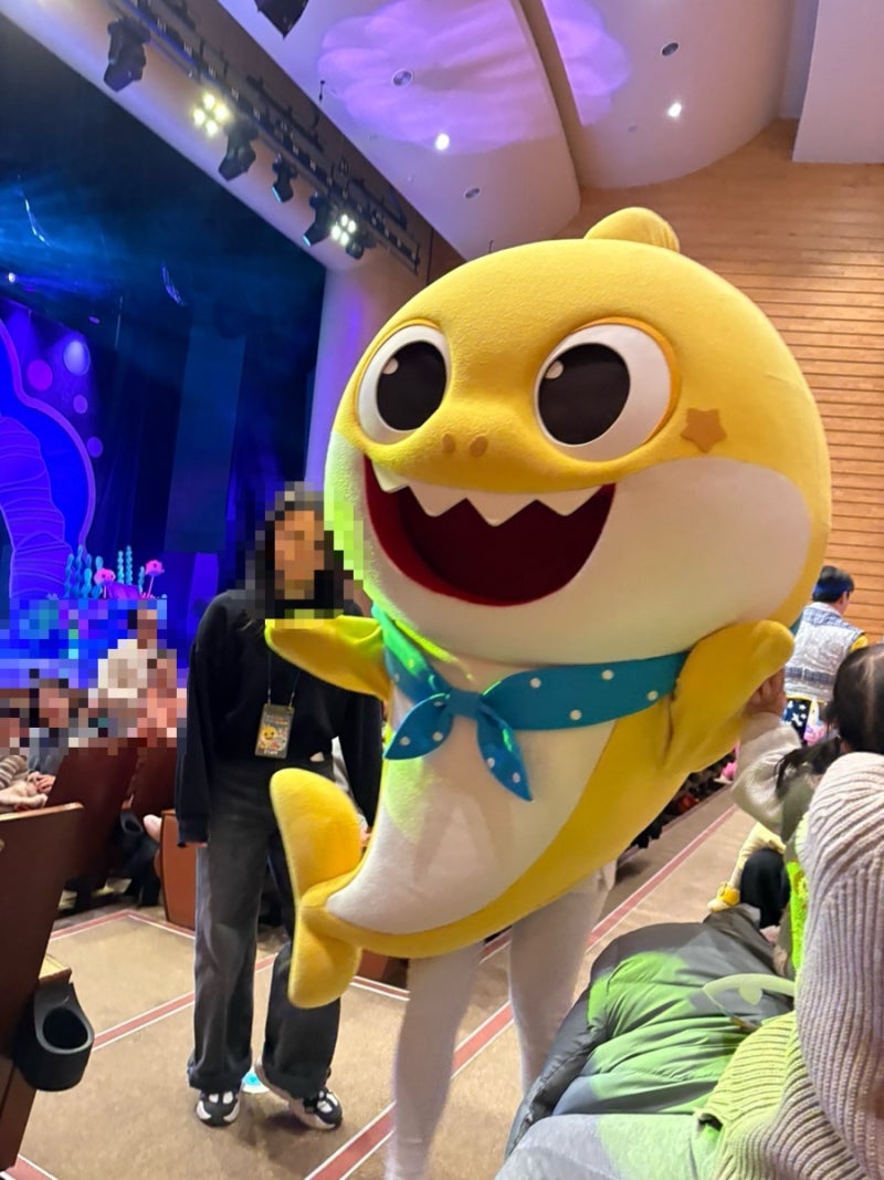 [내돈내산] 32개월 첫 뮤지컬 성공! 과천과학관 어울림홀 아기상어 명당 & 주차 팁 (주차 할인 ....