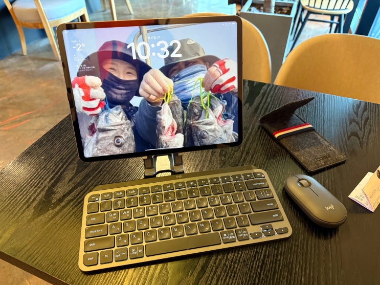  로지텍 MX KEYS MINI & M350S(페블 2) 리뷰: 휴대성과 키감, 감성까지 다 잡은 최고의 조합