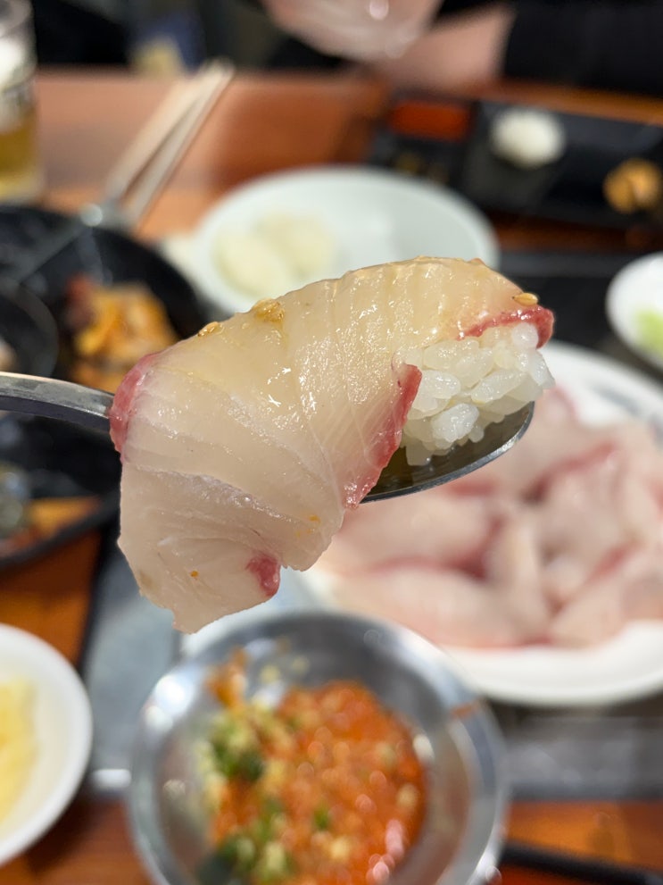  강화도 현지인 맛집 초지진횟집 수원호에서 방어 먹은 날