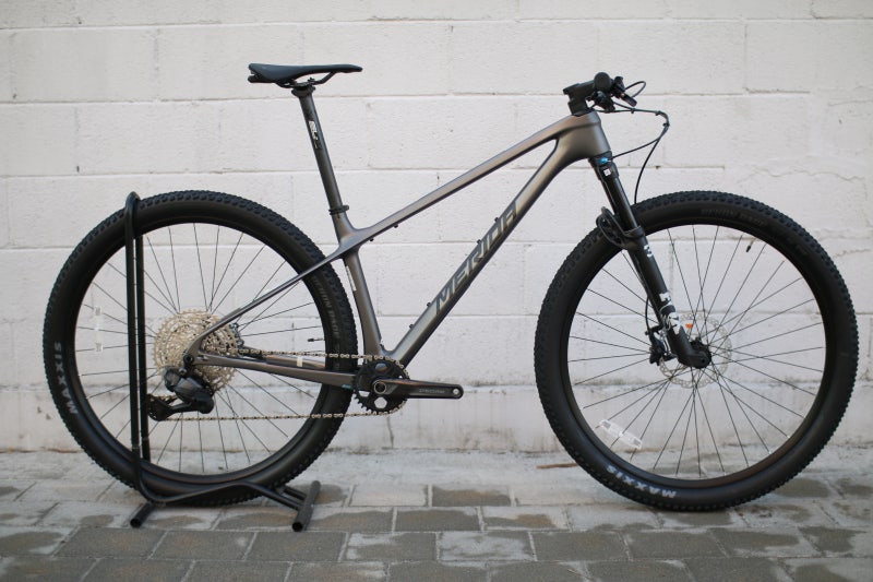 카본 MTB 자전거도 전동화 시대!! 26년형 메리다 빅나인 7000 데오레 Di2 구동계 입고