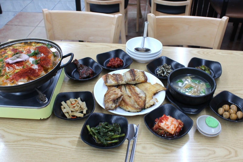 낙산사 주변 맛집 늘 붐비는 전라도식당
