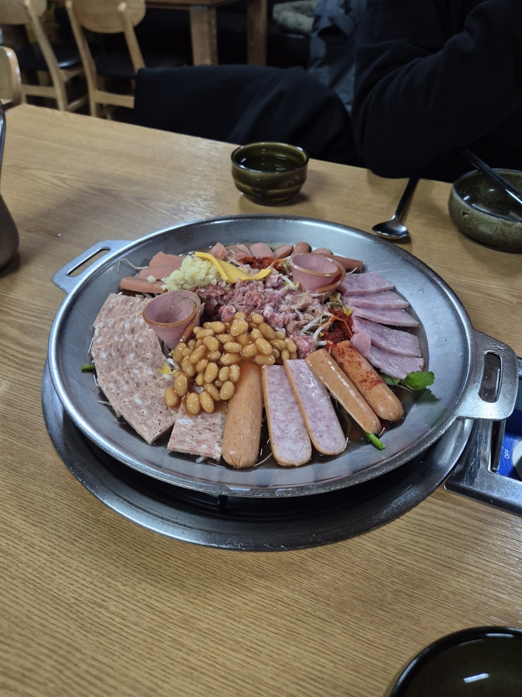  [암사동] 초롱이고모부대찌개 (보기에도 좋은게 먹기에도 좋다)