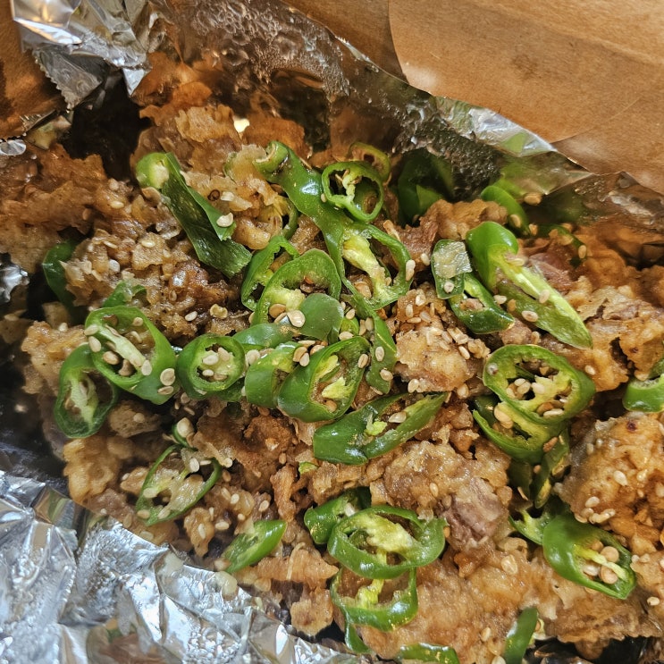  부산시청 치킨 추천, 고향통닭 땡초똥집세트 포장 후기