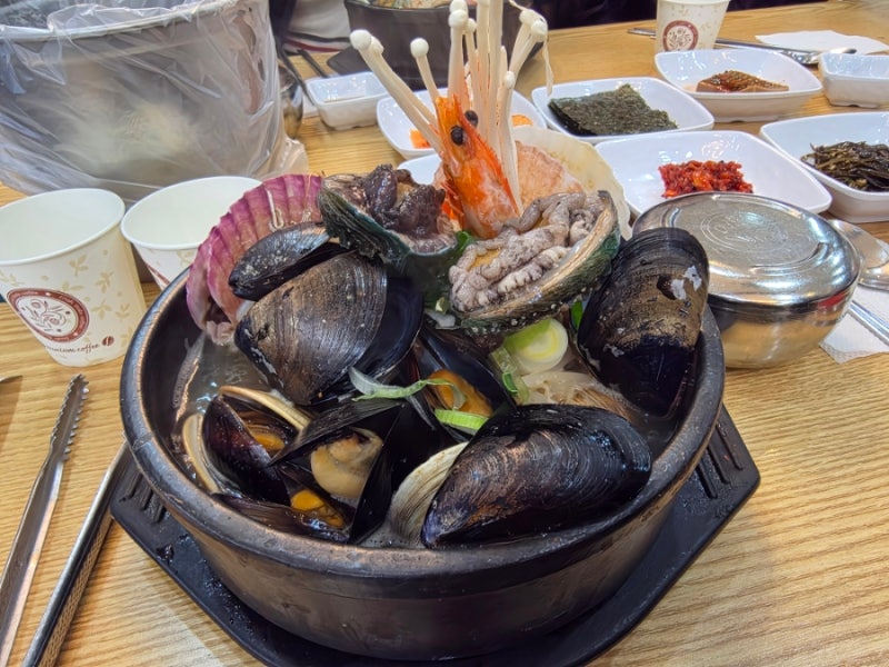 강릉 맛집 팔도전복해물뚝배기 전복죽도 맛있어