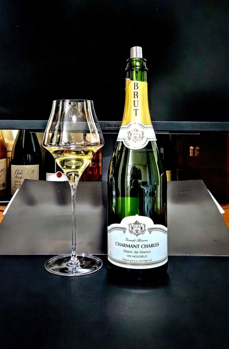  [뱅무쉐] 뵈브 암발 샤르망 샤를 블랑 드 블랑 NV Veuve Ambal Charmant Charles Blanc de Blancs NV 프랑스 스파클링 와인 리뷰