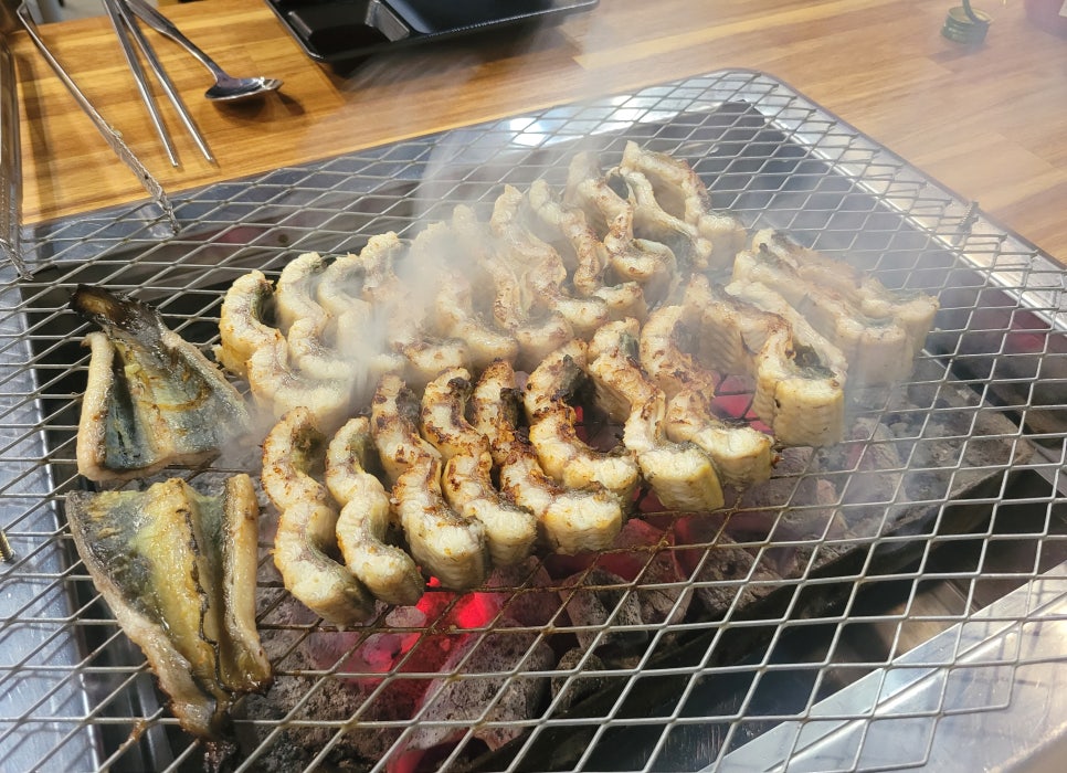 맹동장어92번지 사진 1