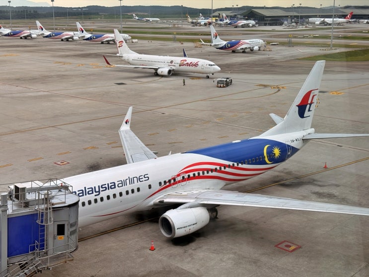  말레이시아 항공 쿠알라룸푸르 경유 후기 KLIA 공항 원월드 항공사 골든라운지