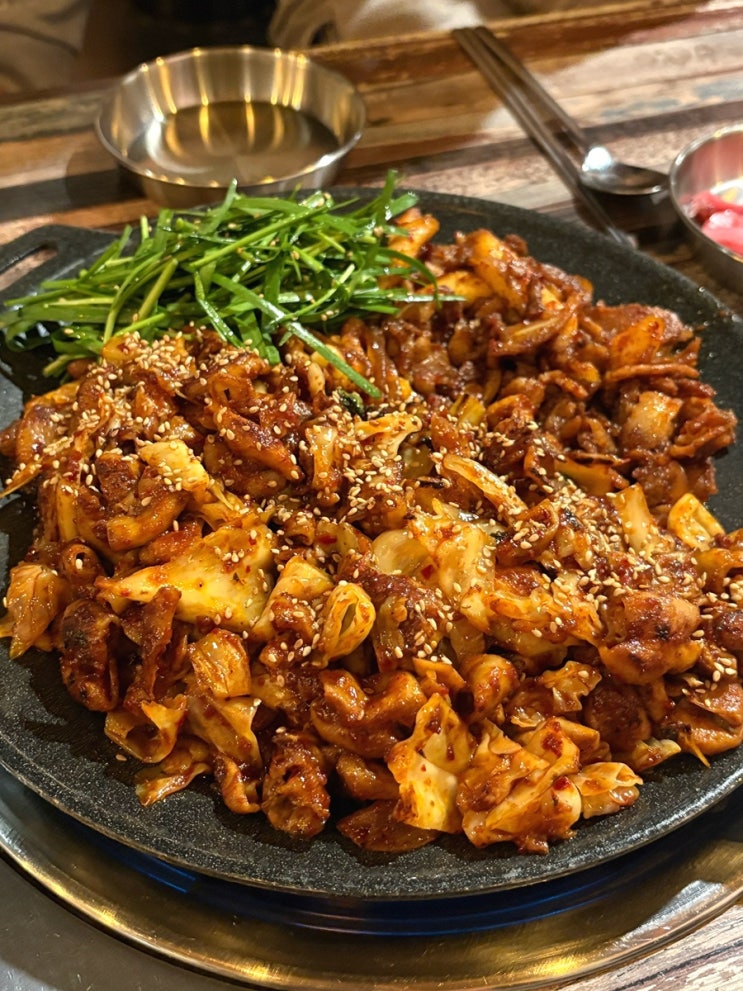  [김포/풍무]철판 숯불에 구워 불맛가득한 곱창 막창 오돌뼈_곱분이곱창 김포풍무점