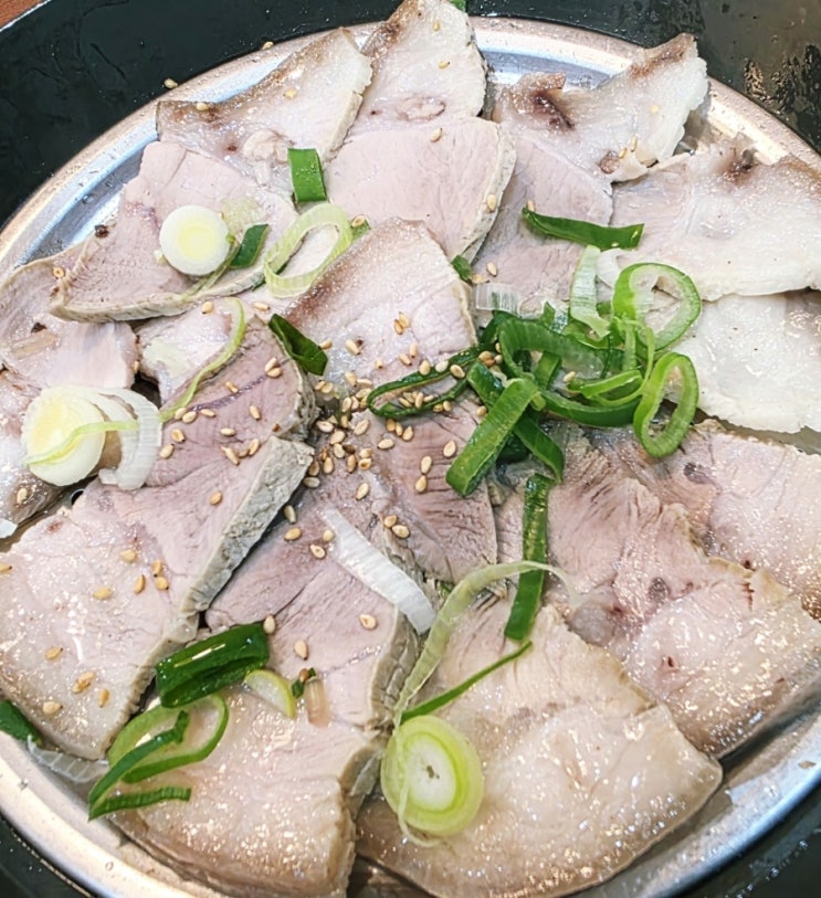  [덕천동]국밥에 수육까지 한상으로 즐길 수 있는 부산 돼지국밥 맛집 ' 더짱터 덕천직영점'