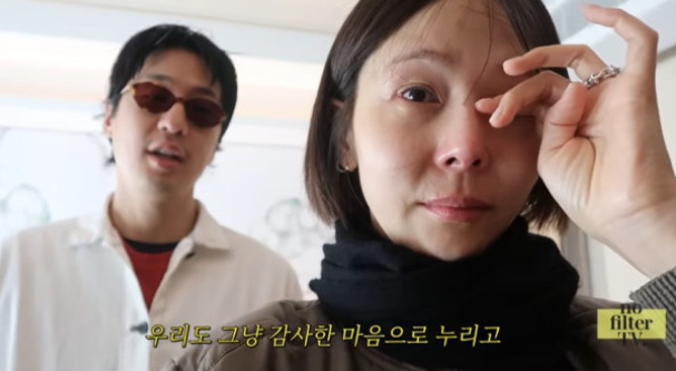   “엄마로만 살다가 딸이 된 기분”... 김나영, 시부모님 사랑에 결국 ‘폭풍 오열’