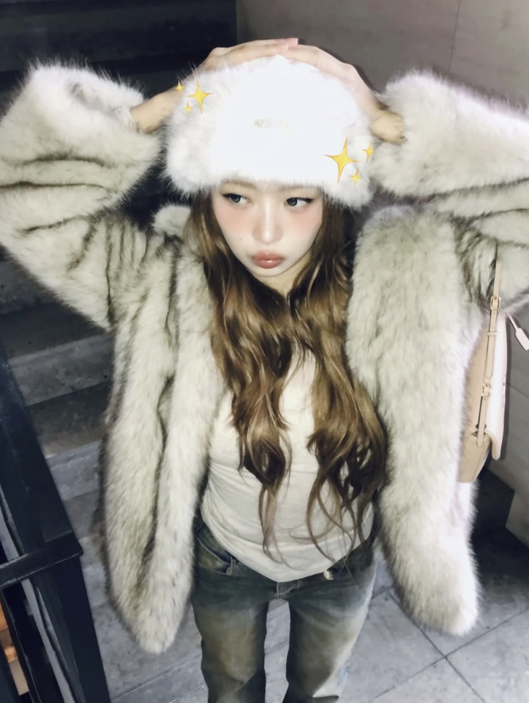  [셀럽 패션] 아이브 레이 인스타 패션 테디베어 코트 뭐야? 착장 탐정!