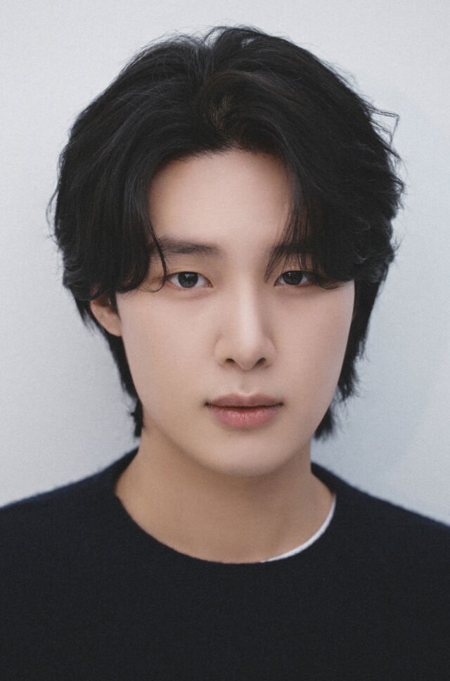 '학폭 사과' 배우 김동희 복귀하나. 전속계약 체결 소식. 네오스엔터와 함께 다시 시작하는 ....