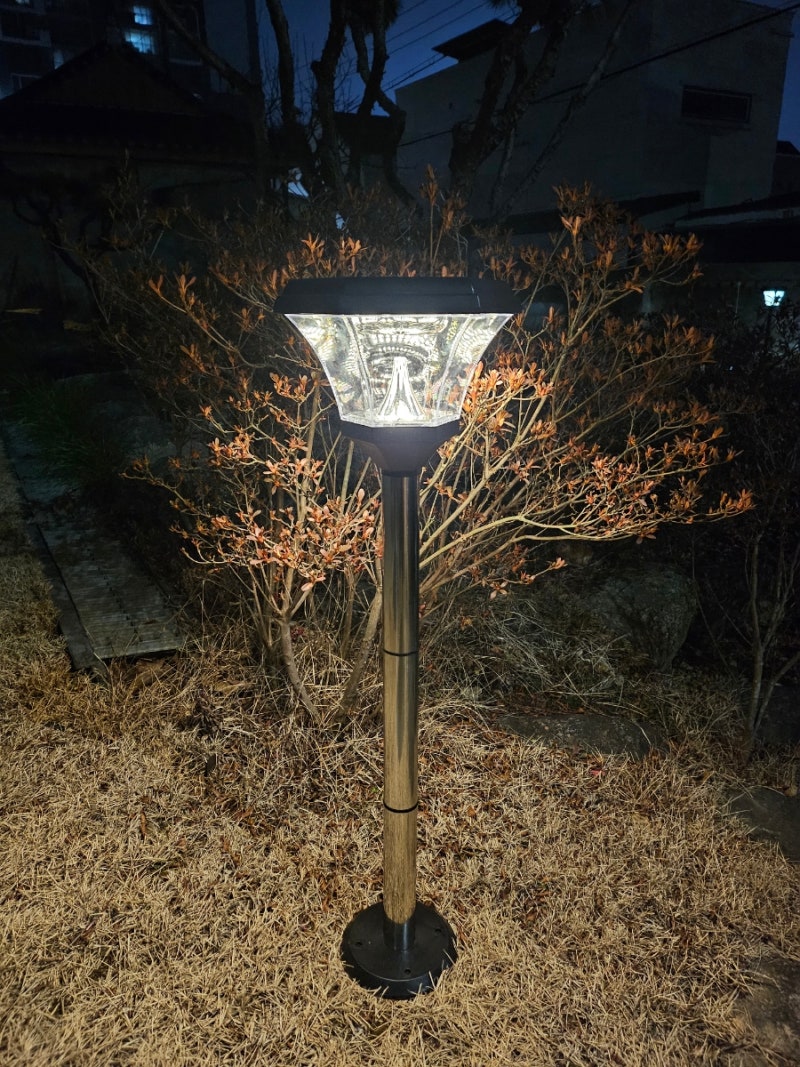 주택 태양광 정원등 LED조명 설치 야외조명 · 잔디등 시공으로 낮에는 조경 밤에는 감성