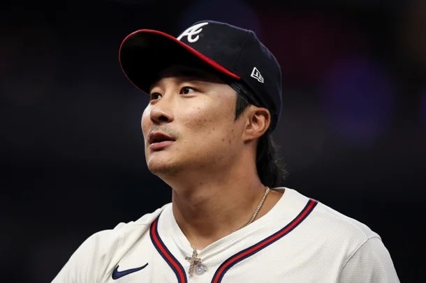 빙판길에 미끄러져 힘줄 파열 김하성, 비시즌 불의의 부상으로 4~5개월 결장