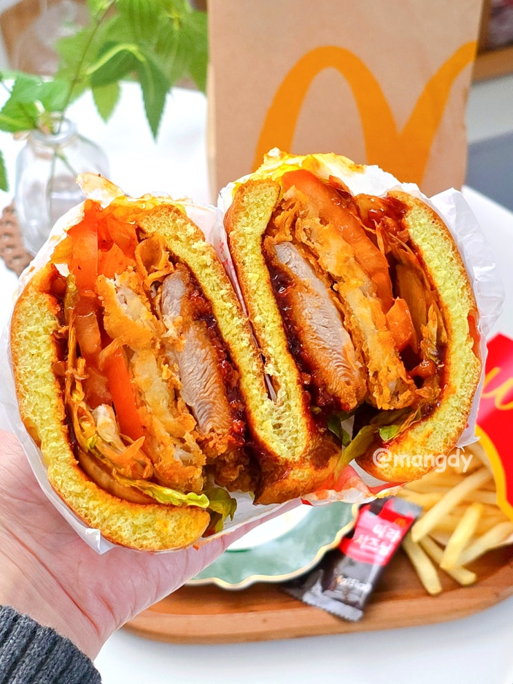  맥도날드 맥크리스피 마라 해쉬 신메뉴 가격 맥런치 시간 메뉴 할인