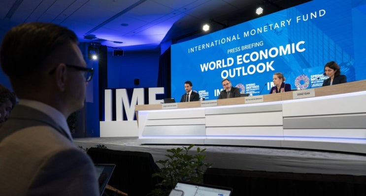 <b>IMF</b>, <b>한국</b> 경제<b>성장률</b> 1.9%로 <b>상향</b> 조정한 이유와 주식시장에... 