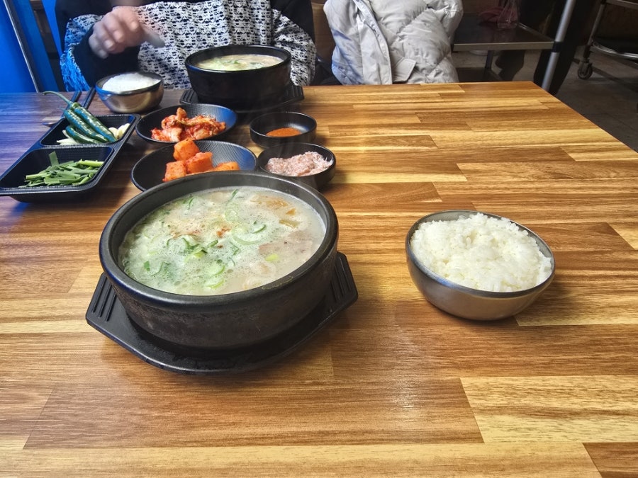 영진돼지국밥 연산점 사진 6