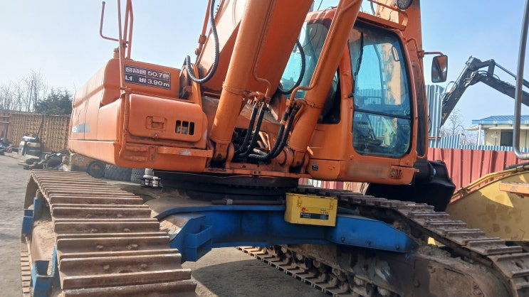  두산 DX520LC롱붐 2008년식 5500만원 판매합니다.