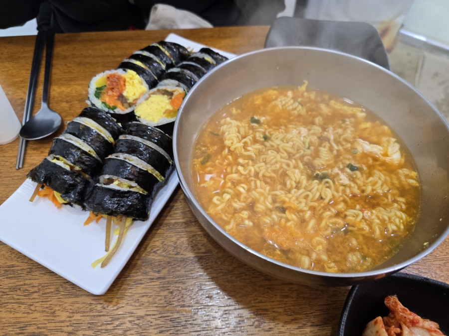김밥마는언니네 사진 5