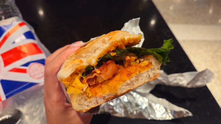  라스베가스 아침 맛집 얼 오브 샌드위치 신선한 치폴레 치킨 샌드위치 치아바타빵