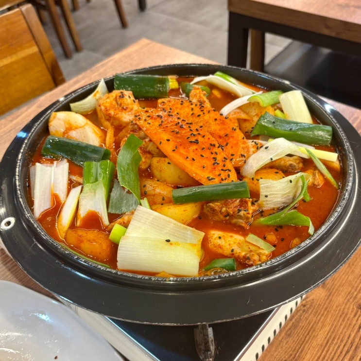  강남 양재역 뱅뱅사거리 맛집 조순금닭도리탕 직장인 회식 추천