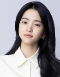   배우 김태리, 데뷔 후 첫 고정 예능 출격! 시골 학교 '태리쌤'으로 변신