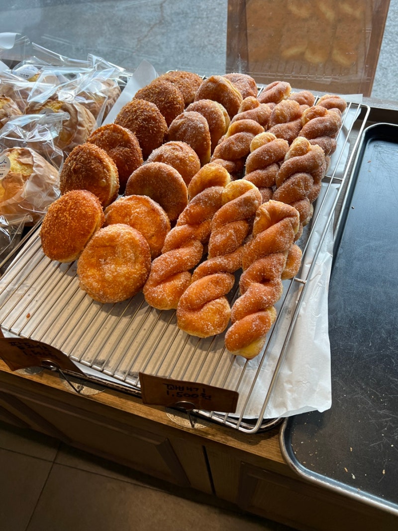 대전 빵투어 소금빵 꽈배기맛집 극동제과
